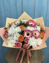 Букет цветов из:  Розы, Герберы и Хризантемы в Нижнетроицкий