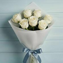 Букет 7 Белых роз Эдлесс Лав в Нижнетроицкий