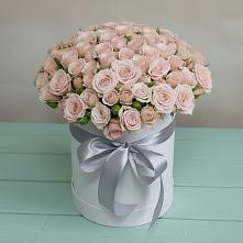 Цветочная композиция из Розы в шляпной коробке в Нижнетроицкий