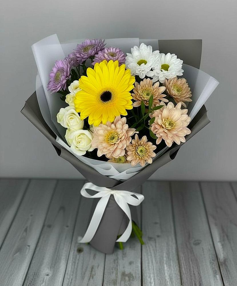 Букет цветов из: Розы, Герберы и Хризантемы в Нижнетроицкий