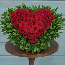 Цветочная композиция из Розы в виде сердца в Нижнетроицкий