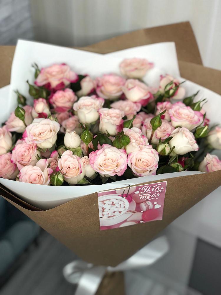 Букет цветов из: Розы в Нижнетроицкий