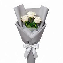 Букет 3 белые розы в Нижнетроицкий