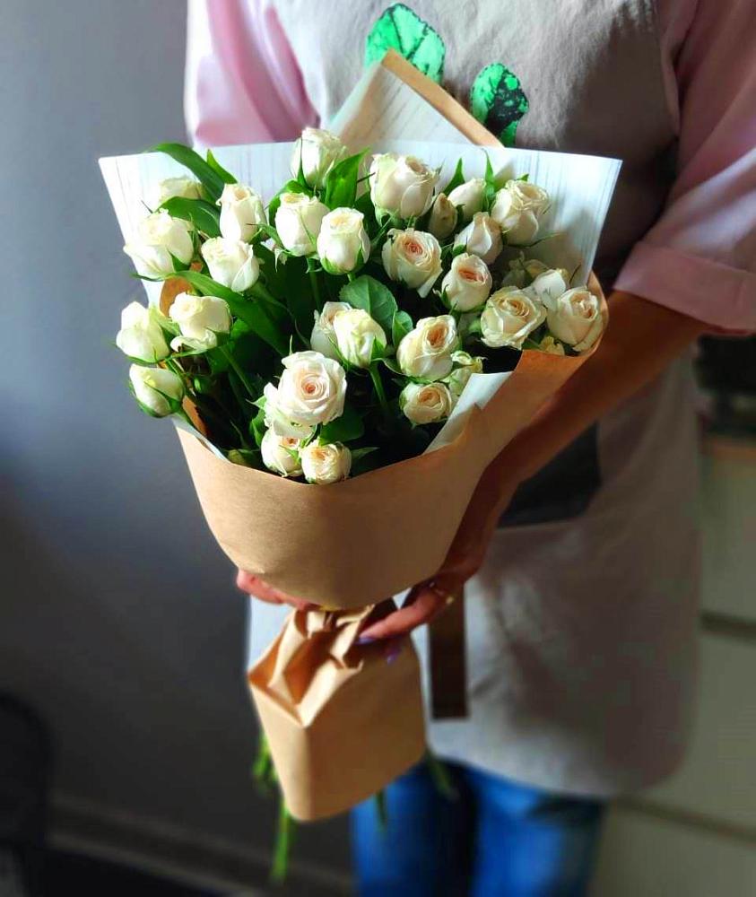 Букет цветов из: Розы в Нижнетроицкий