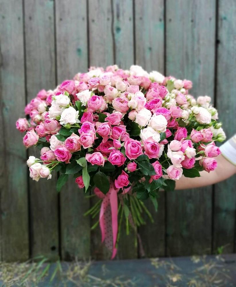 Букет Розовые кустовые розы Натали и Лав Лидия в Нижнетроицкий