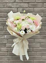 Букет цветов из:  Гвоздики, Розы, Лизиантусы и Хризантемы #REPLACE_PRED# Нижнетроицкий