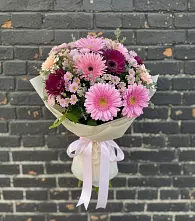 Букет цветов из:  Герберы и Хризантемы в Нижнетроицкий